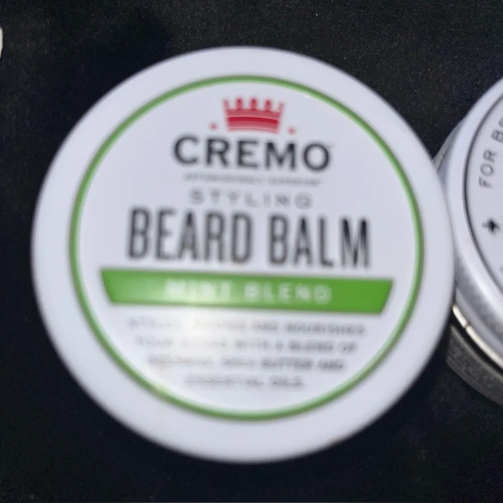 Bulldog Age Defense Moisturizer & 2 Different Cremo Beard Care Set